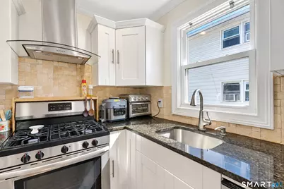 221 Third Avenue, West Haven, CT 06516 - Photo 12