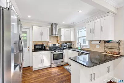 221 Third Avenue, West Haven, CT 06516 - Photo 10