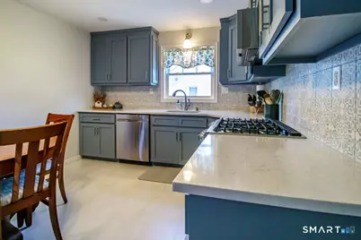 27 Cottage Street, Plainville, CT 06062 - Photo 10