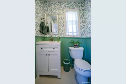 27 Cottage Street, Plainville, CT 06062 - Photo 14