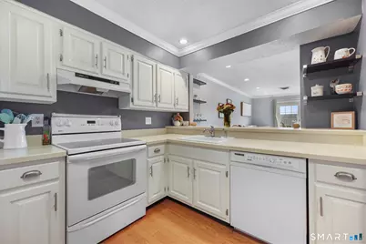 55 Mill Plain Road #29-8, Danbury, CT 06811 - Photo 12