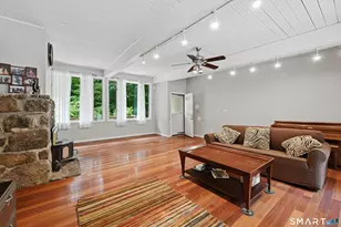 5 Old Lantern Dr S, Bethel, CT 06801 - Photo 4