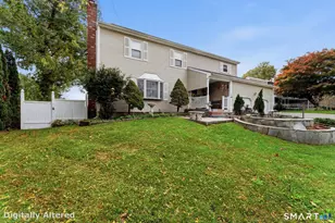 29 Harvest Ln, Milford, CT 06461 - Photo 1