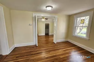 49-1/2 Silver St, Middletown, CT 06457 - Photo 4