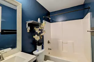 13 Ventura Ave, Danbury, CT 06811 - Photo 16