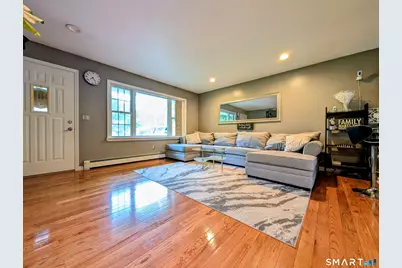 13 Ventura Avenue, Danbury, CT 06811 - Photo 12