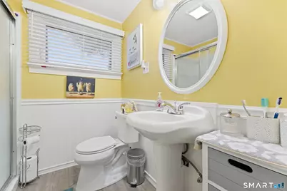 17 Seventh Avenue, Waterford, CT 06385 - Photo 24