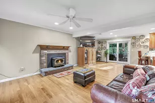 32 Shari Dr, Seymour, CT 06483 - Photo 20