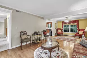 32 Shari Dr, Seymour, CT 06483 - Photo 10
