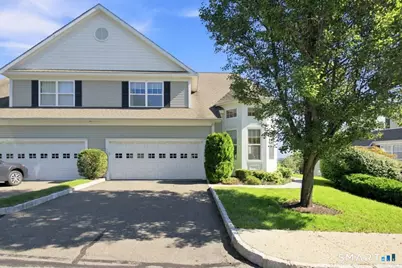 12 Crestview Lane #12, Danbury, CT 06810 - Photo 2