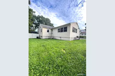 746 Lincoln Avenue, Bridgeport, CT 06606 - Photo 18