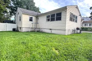 746 Lincoln Ave, Bridgeport, CT 06606 - Photo 18