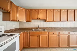 173 Kaynor Dr, Waterbury, CT 06708 - Photo 14