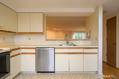 11 Wynwood Drive #11, Cromwell, CT 06416 - Photo 6