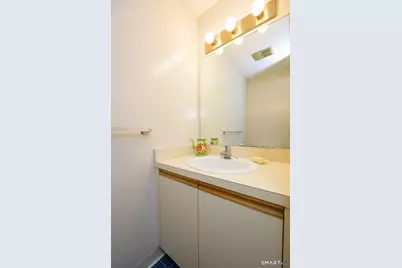 11 Wynwood Drive #11, Cromwell, CT 06416 - Photo 14