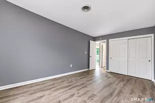 32 Willieb St, Glastonbury, CT 06033 - Photo 6