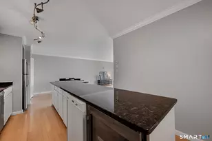 1 Gold St, Hartford, CT 06103 - Photo 10