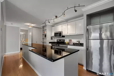 1 Gold Street #9D, Hartford, CT 06103 - Photo 8