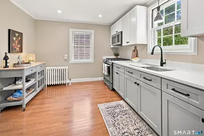 110 Clifton Avenue, West Hartford, CT 06107 - Photo 18