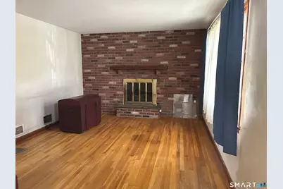44 Knob Hill Drive, Hamden, CT 06518 - Photo 2