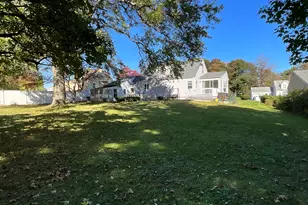 44 Knob Hill Dr, Hamden, CT 06518 - Photo 16