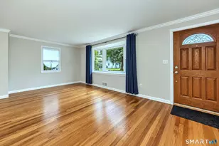 25 Fairfield St, Milford, CT 06460 - Photo 4