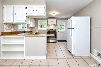 25 Fairfield Street, Milford, CT 06460 - Photo 26