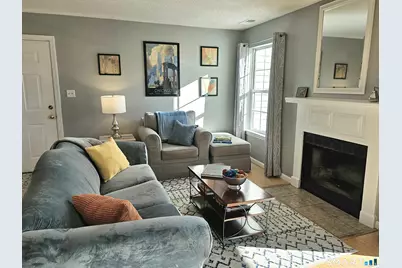 14 Forest Glen Circle #13, Middletown, CT 06457 - Photo 2