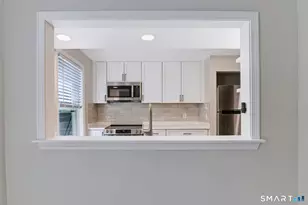 241 Boston Post Rd, East Lyme, CT 06333 - Photo 14