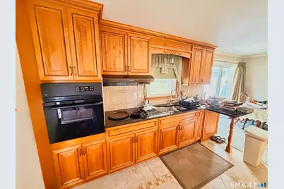 45 Kasper Circle, Stratford, CT 06614 - Photo 4