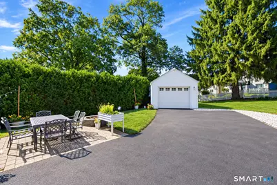 70 Fennbrook Road, West Hartford, CT 06119 - Photo 30