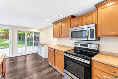 6 Hillside Court, Middletown, CT 06457 - Photo 14