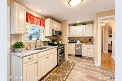 462 Broadview Terrace, Hartford, CT 06106 - Photo 10