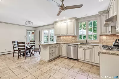 16 Alpine Road, Trumbull, CT 06611 - Photo 10