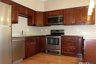 390 Boston Neck Rd, Suffield, CT 06078 - Photo 2