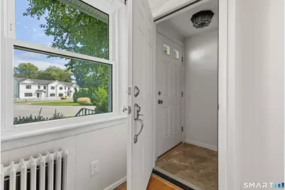 298 Roseville Terrace Terrace #1, Fairfield, CT 06824 - Photo 6