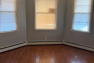 123 Putnam St, Hartford, CT 06106 - Photo 2