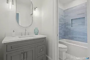 96 Clinton St, Fairfield, CT 06824 - Photo 24