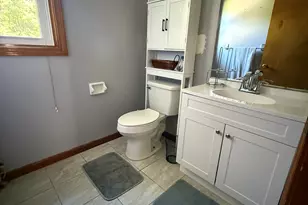 78 Country Club Dr, Windsor, CT 06095 - Photo 8