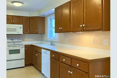 17-19 Wallace Road, Branford, CT 06405 - Photo 8