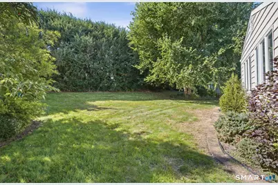 709 Bunker Hill Avenue, Waterbury, CT 06708 - Photo 4