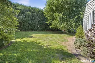 709 Bunker Hill Ave, Waterbury, CT 06708 - Photo 4