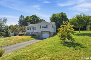 709 Bunker Hill Ave, Waterbury, CT 06708 - Photo 8