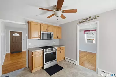 709 Bunker Hill Avenue, Waterbury, CT 06708 - Photo 16