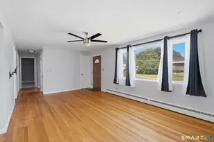 709 Bunker Hill Ave, Waterbury, CT 06708 - Photo 10