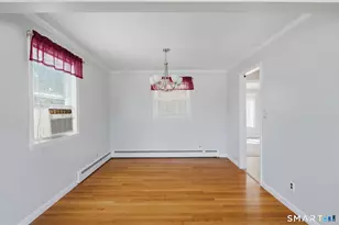 709 Bunker Hill Ave, Waterbury, CT 06708 - Photo 12