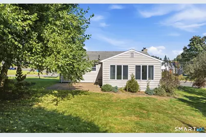 709 Bunker Hill Avenue, Waterbury, CT 06708 - Photo 6
