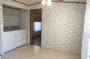 80 Sheldon Rd, Griswold, CT 06351 - Photo 14
