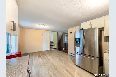82 Sande Avenue, Waterbury, CT 06710 - Photo 10