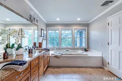 32 Sail Harbour Drive, New Fairfield, CT 06812 - Photo 18